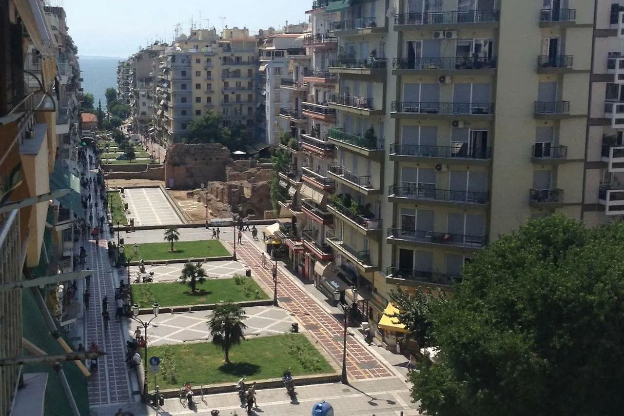 سالونيك Navarino Apartment