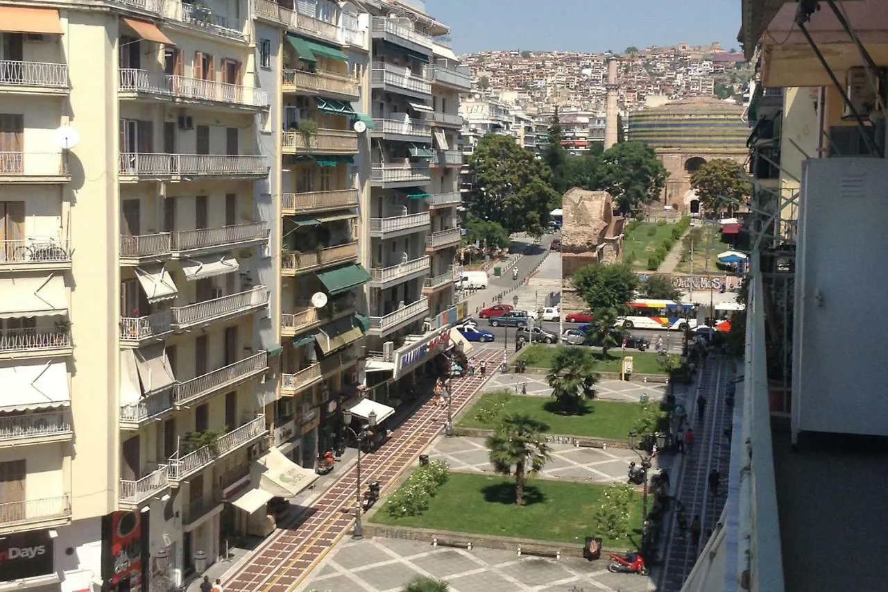 سالونيك Navarino Apartment اليونان